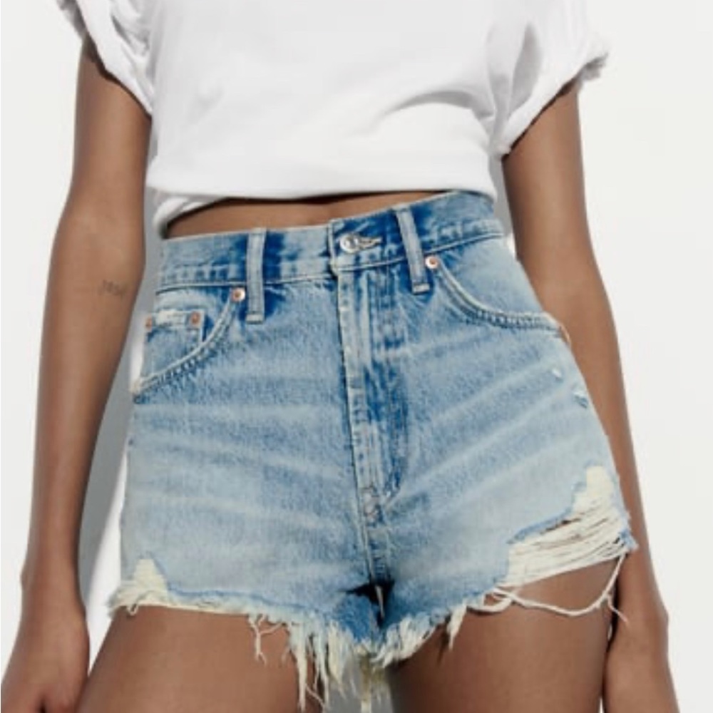 Zara High Waist Frayed Denim Shorts Size 6
